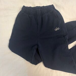 ALO Yoga - Accolade Sweatpants - Navy - Women’s Size XXS !! 💙